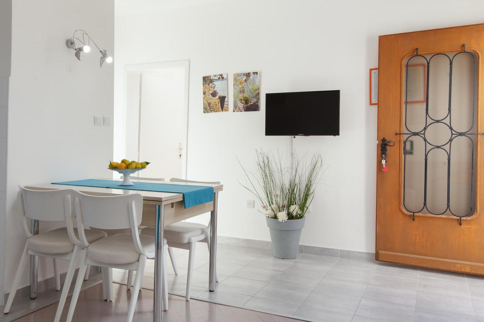 Apartments Marilka Подгора Екстер'єр фото