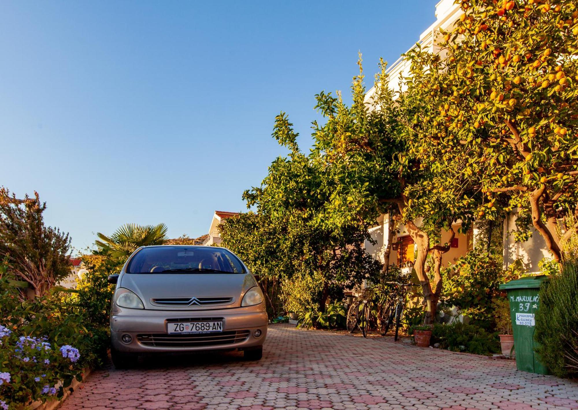 Apartments Marilka Подгора Екстер'єр фото