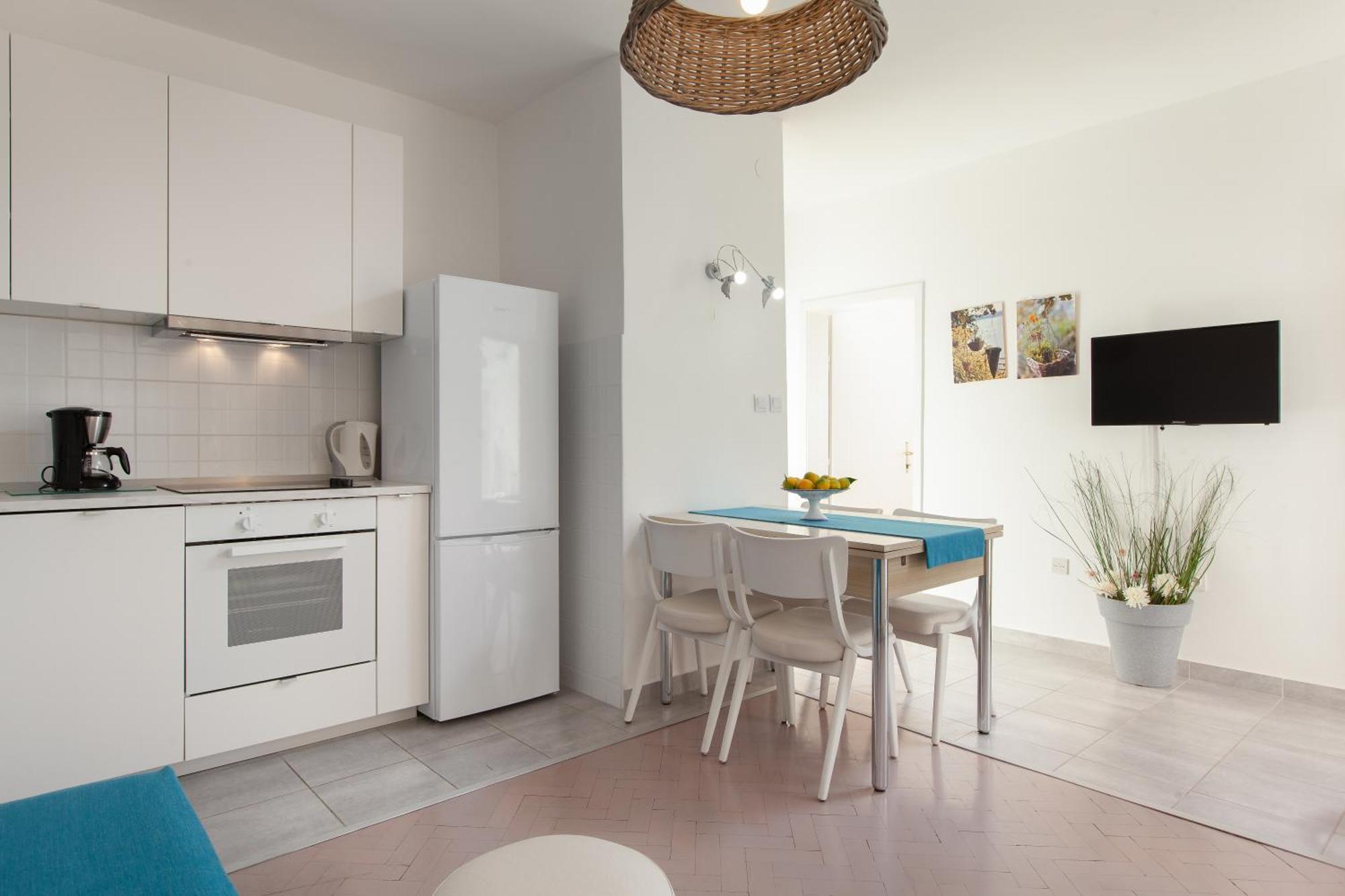 Apartments Marilka Подгора Екстер'єр фото