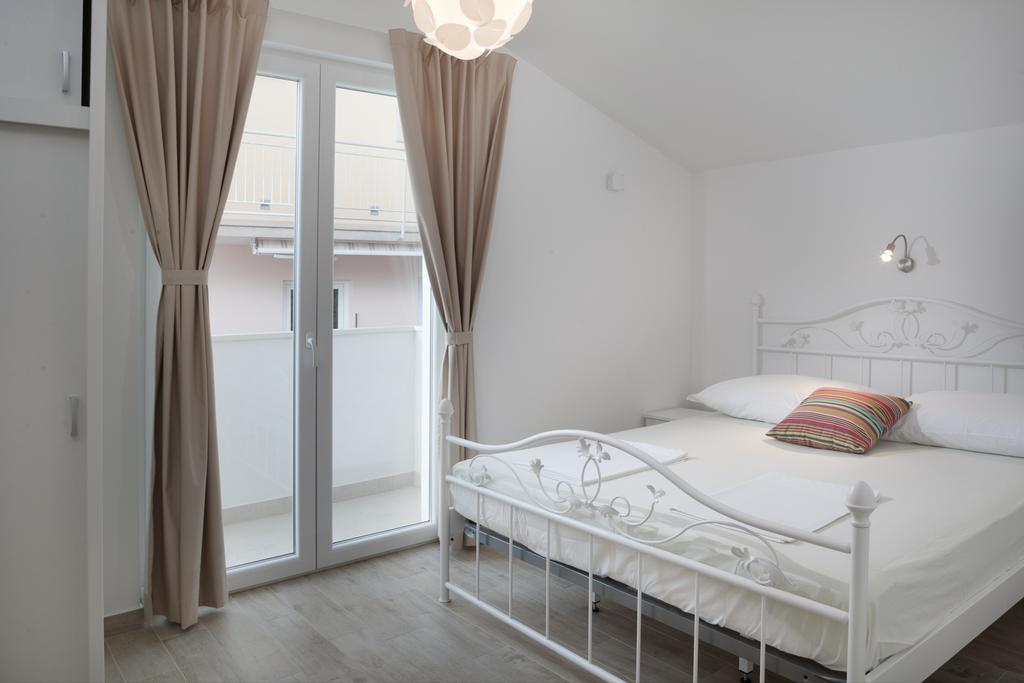 Apartments Marilka Подгора Екстер'єр фото